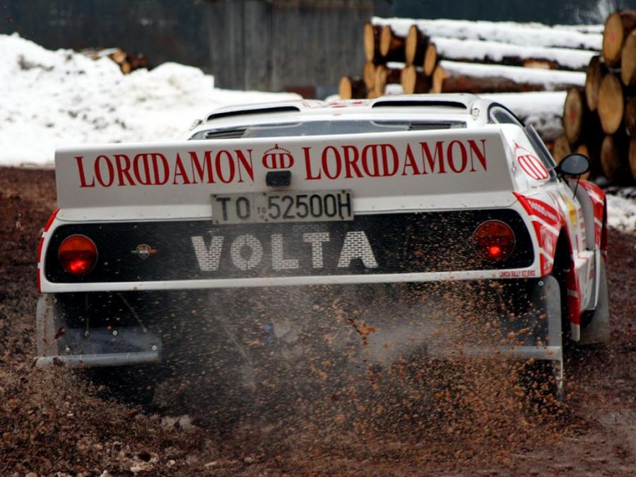  Lancia Rally 037 Group B 1983 года  (фото 7 из 16)